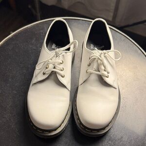 New Without Tags Dr. Martens Off-White Leather Loafers